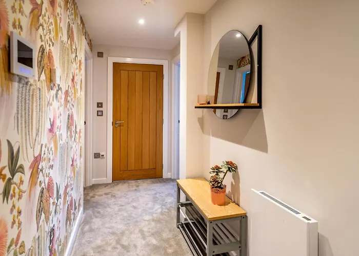 Apartment 12 St. John's Mews *